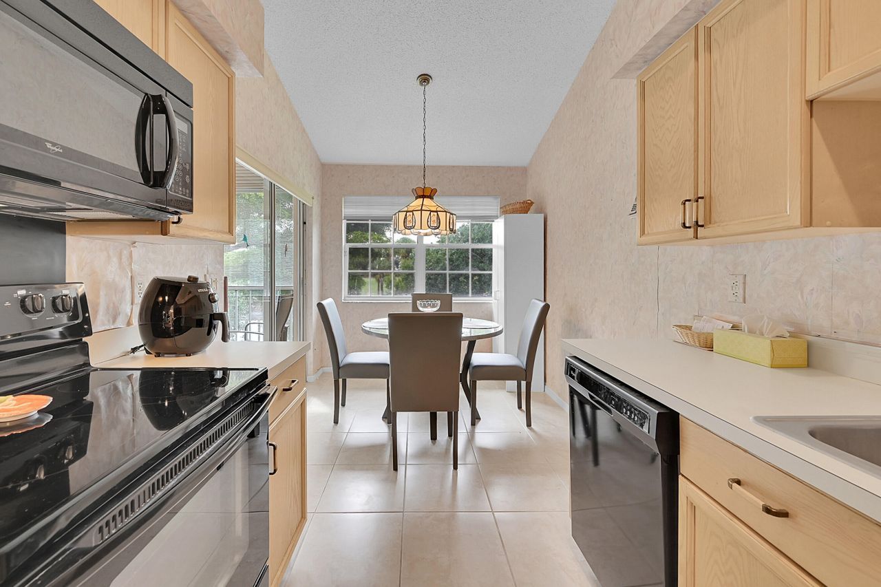 17270 Boca Club Boulevard, Unit 1702, Boca Raton, FL 33487 Photo