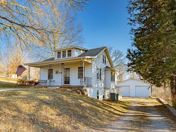 11813 & 11815 E Scarritt Avenue, Sugar Creek, MO 64054