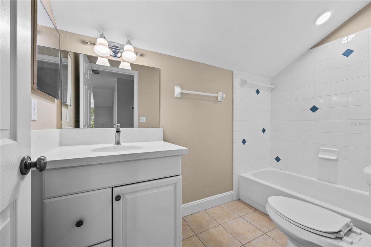 9216 NW 23rd Lane, Gainesville, FL 32606 Photo