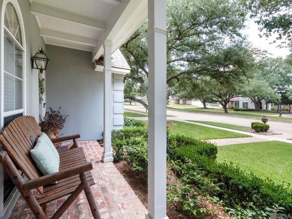 531 Woodgate Blvd, Baton Rouge, LA 70808