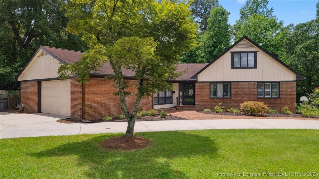 1855 Riverside Boulevard, Lumberton, NC 28358 Main Photo