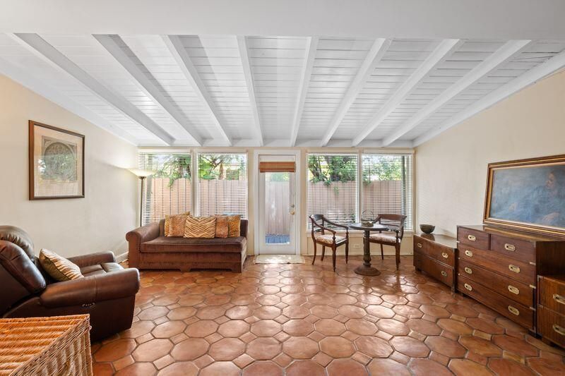 322 Valencia Road, West Palm Beach, FL 33401 Photo