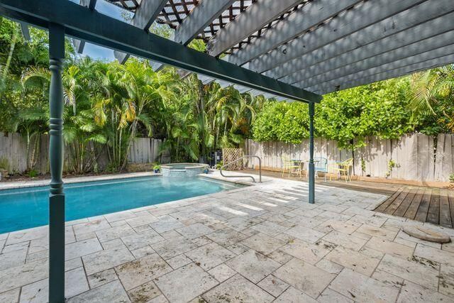 322 Valencia Road, West Palm Beach, FL 33401 Photo