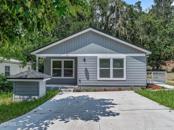 2221 JAYSON Avenue, Jacksonville, FL 32208