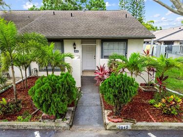 3842 LA COSTA LANE, LARGO, FL 33771