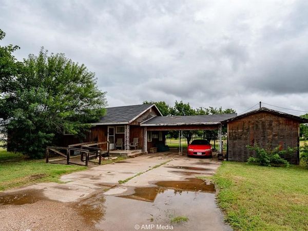 735 NW F Avenue, Hamlin, TX 79520