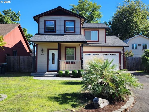 871 MARSHALL AVE, Medford, OR 97501