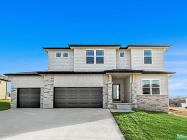 17105 Cora Street, Bennington, NE 68007