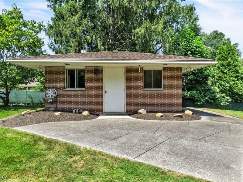 8001 Robin Lane, Brecksville, OH 44141 Photo 13