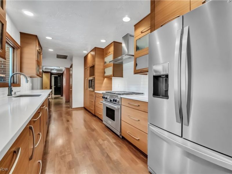 8001 Robin Lane, Brecksville, OH 44141 Photo 24