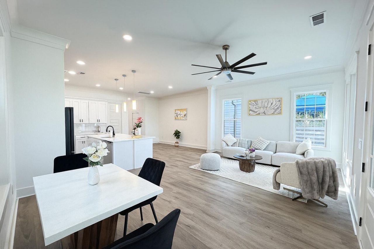 4950 Nesbit Avenue Photo 10