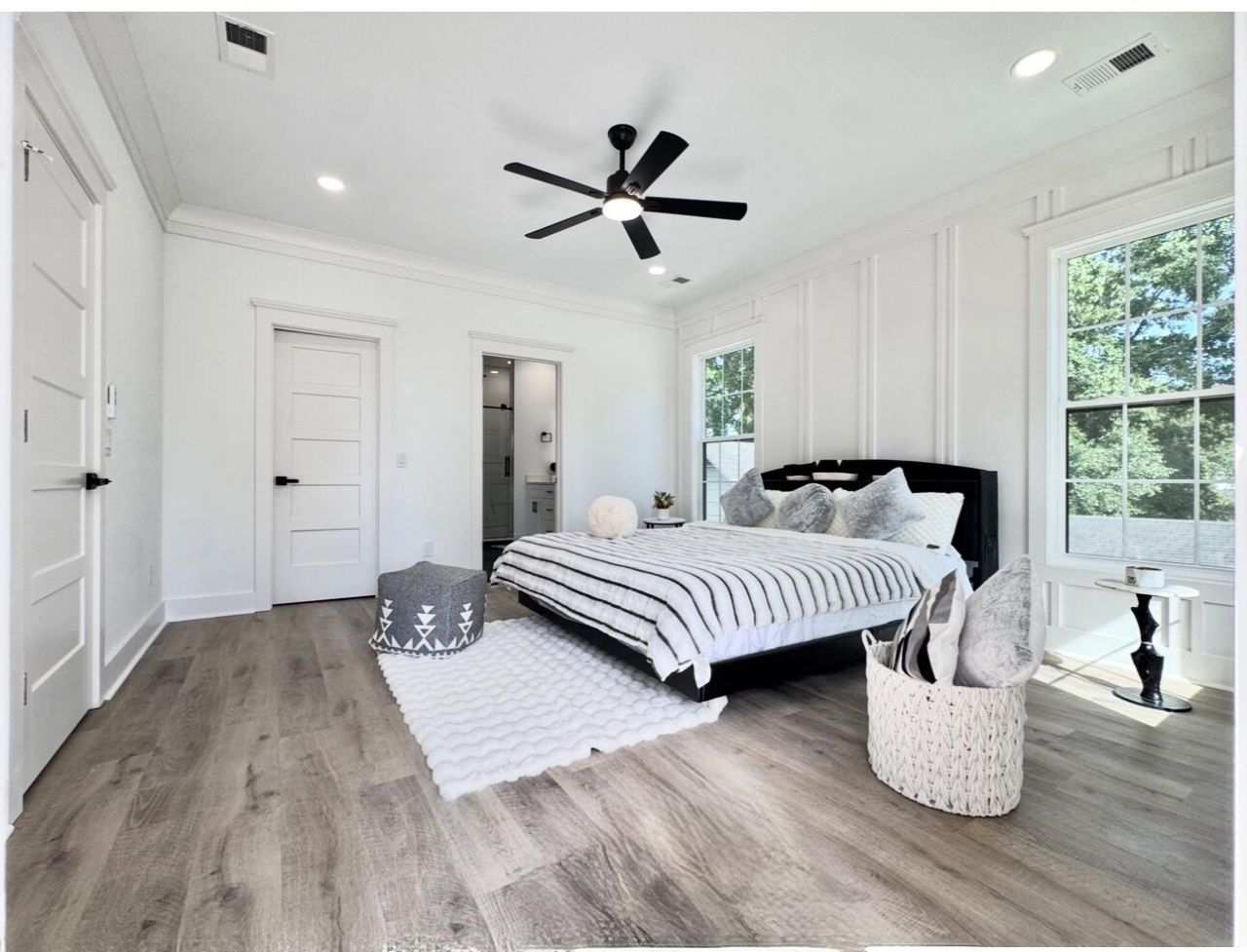 4950 Nesbit Avenue Photo 11