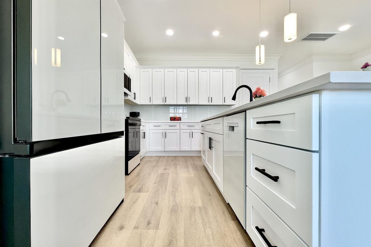 4950 Nesbit Avenue Photo 8