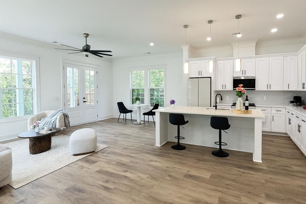 4950 Nesbit Avenue Photo 9