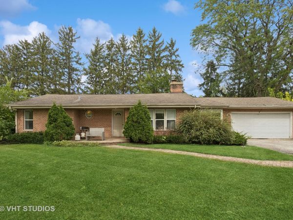 1750 W Thomas Street, Arlington Heights, IL 60004