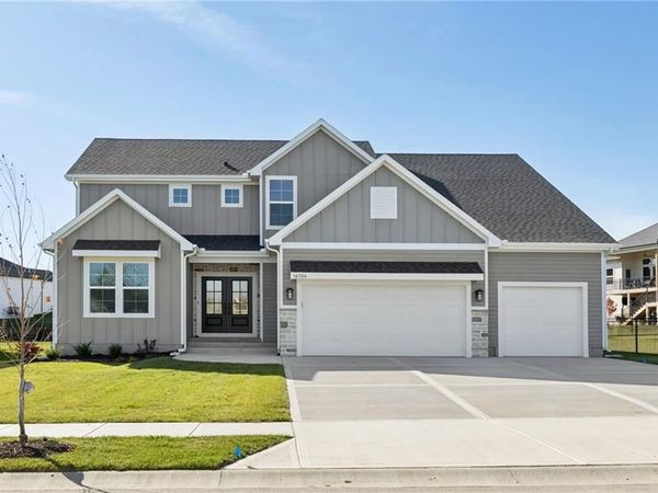 16354 Spring Valley Street, Gardner, KS 66030