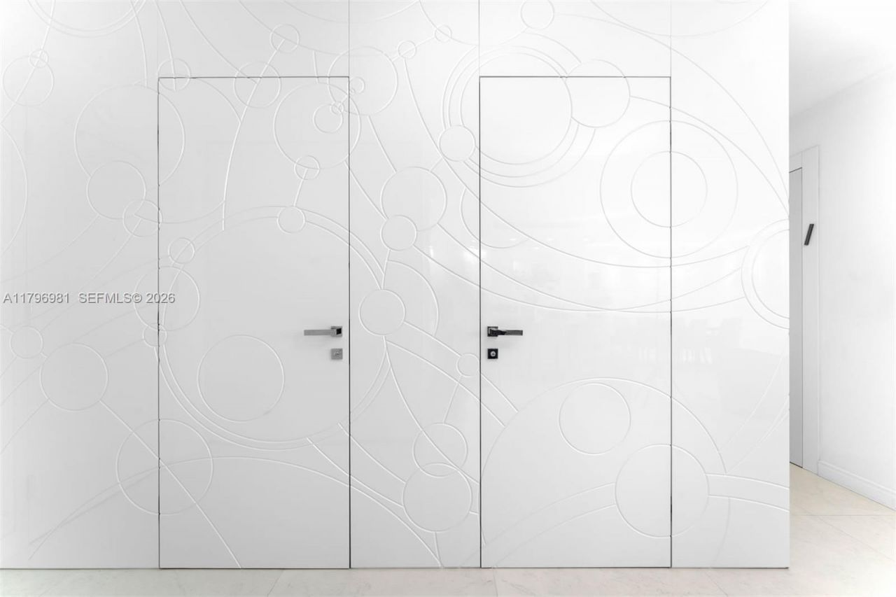 9801 Collins Ave, Unit 17P, Bal Harbour, FL 33154 Photo