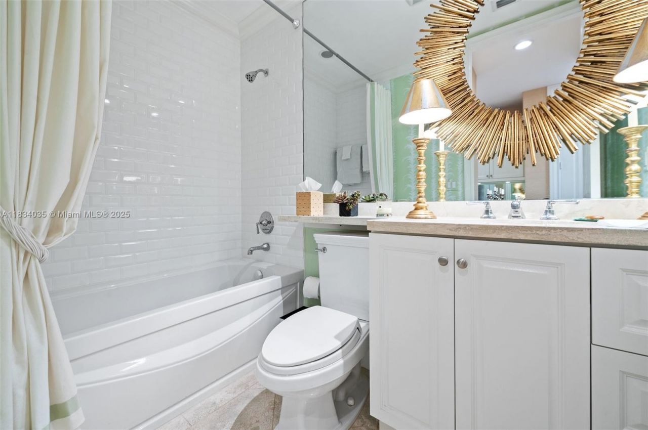 568 Loretto Ave, Unit 11, Coral Gables, FL 33146 Photo