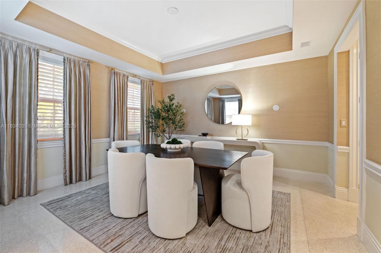 568 Loretto Ave, Unit 11, Coral Gables, FL 33146 Photo