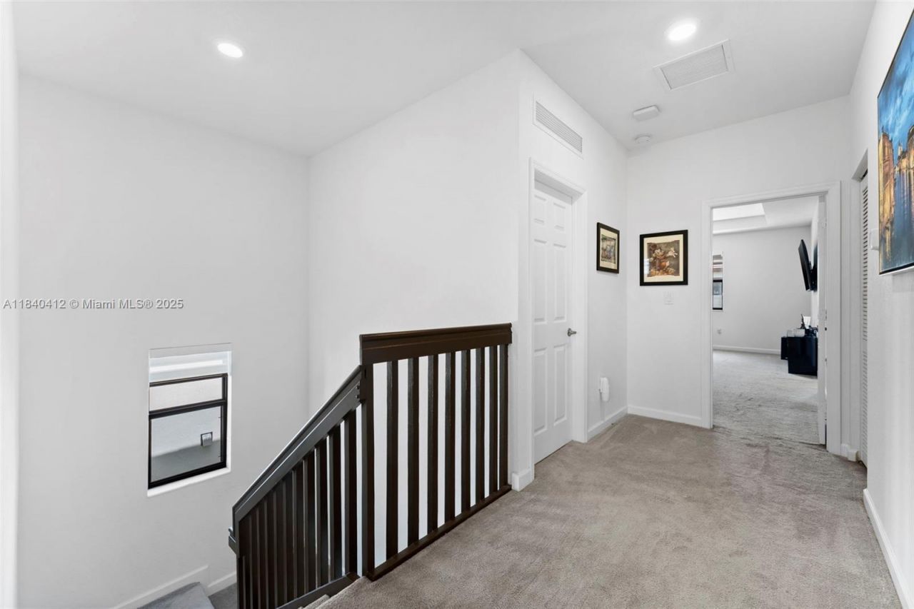 3419 W 109th Pl, Hialeah, FL 33018 Photo