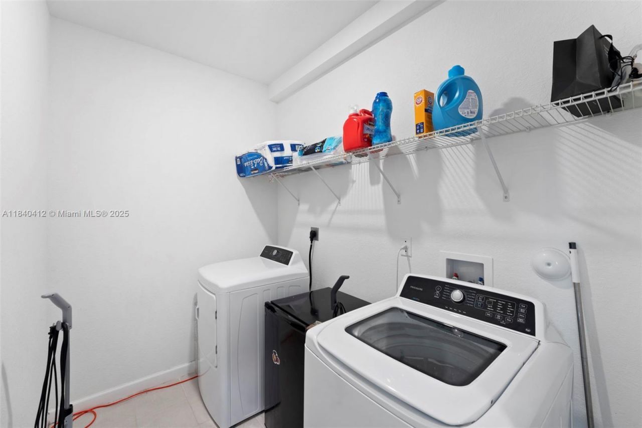 3419 W 109th Pl, Hialeah, FL 33018 Photo