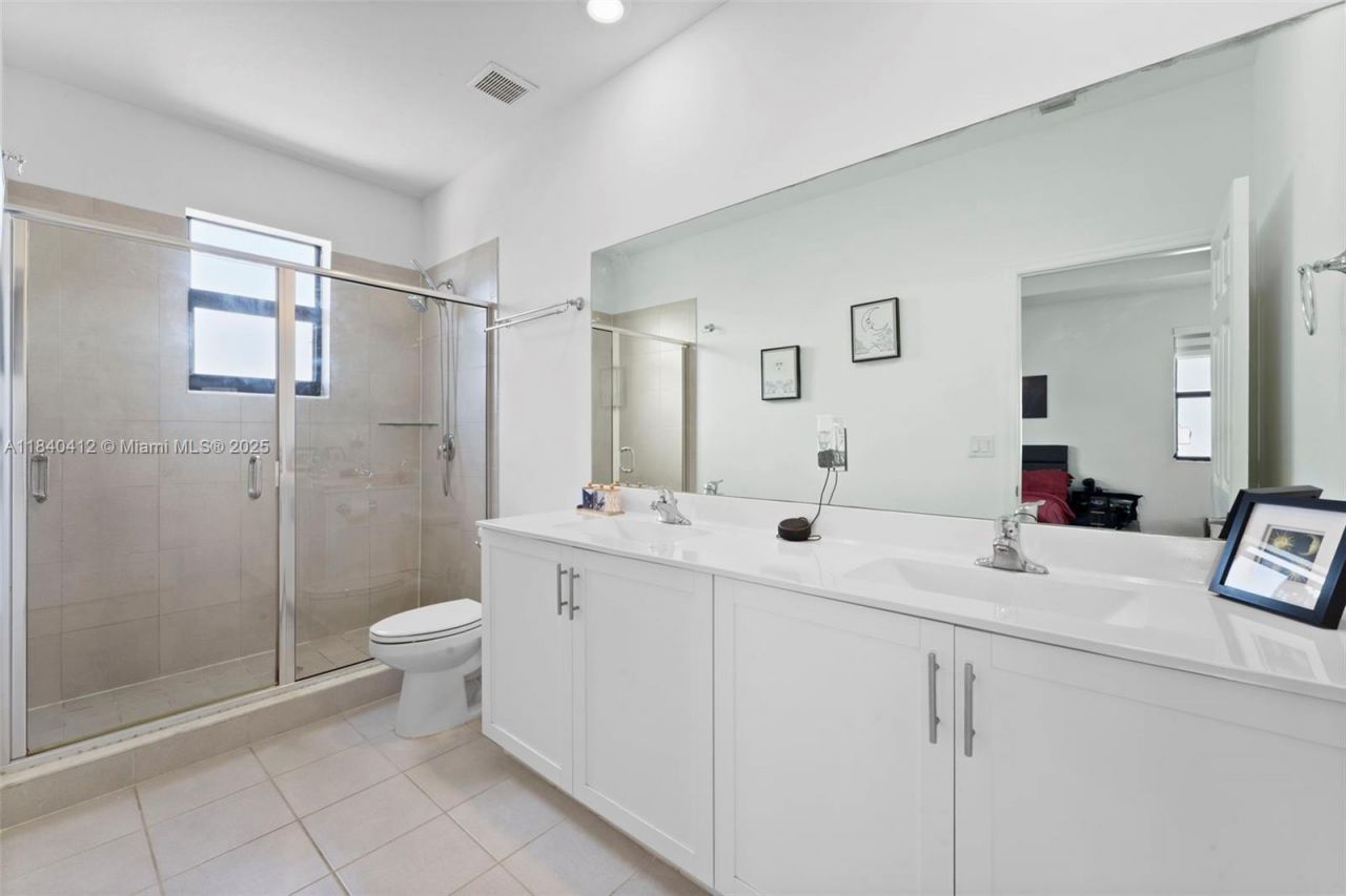 3419 W 109th Pl, Hialeah, FL 33018 Photo