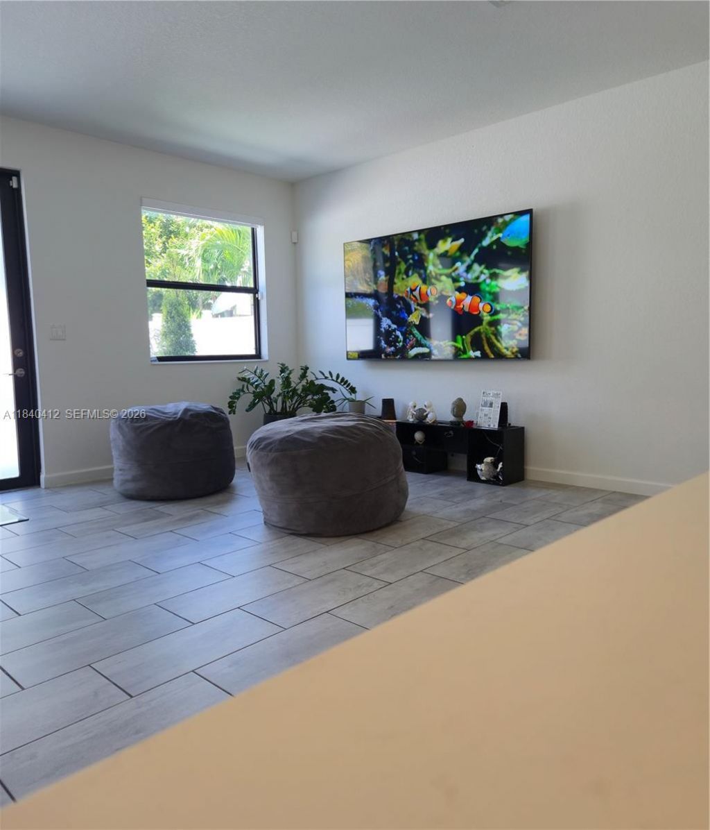 3419 W 109th Pl, Hialeah, FL 33018 Photo