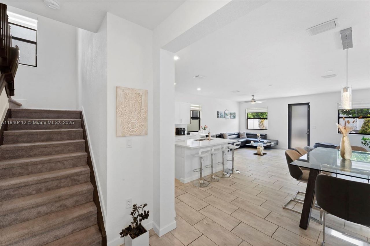 3419 W 109th Pl, Hialeah, FL 33018 Photo