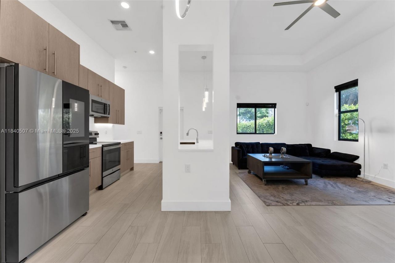 4460 NW 8th Pl, Plantation, FL 33317 Photo