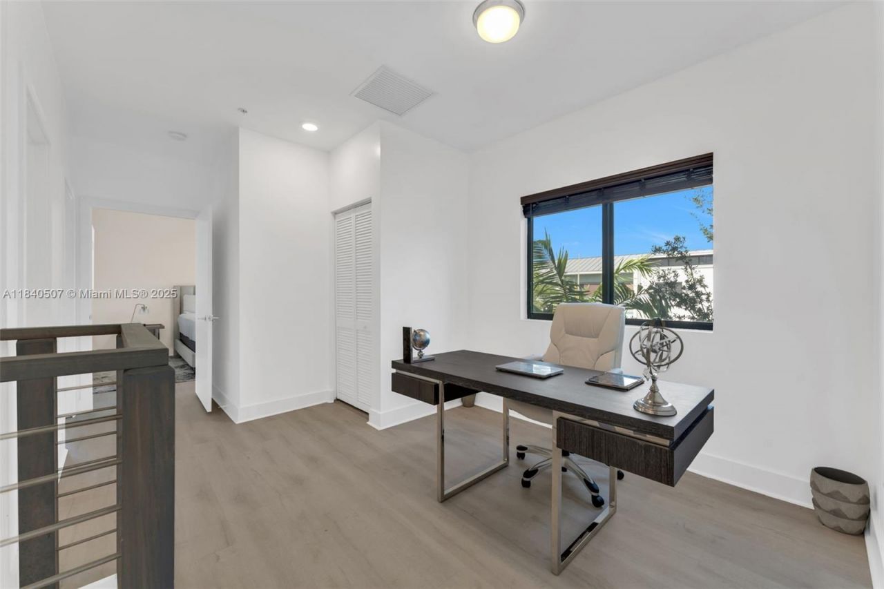 4460 NW 8th Pl, Plantation, FL 33317 Photo