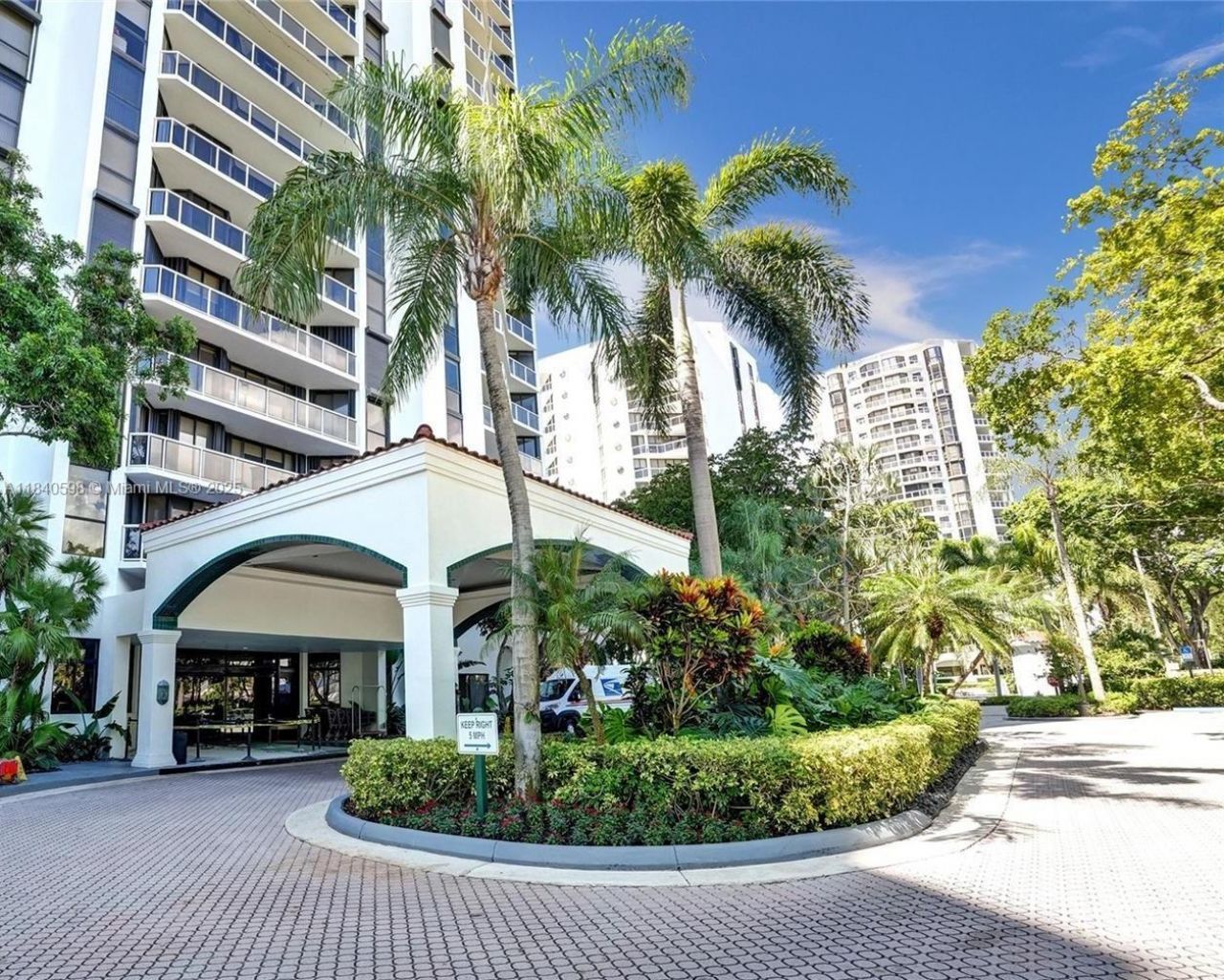 3640 Yacht Club Dr, Unit 1108, Aventura, FL 33180 Photo