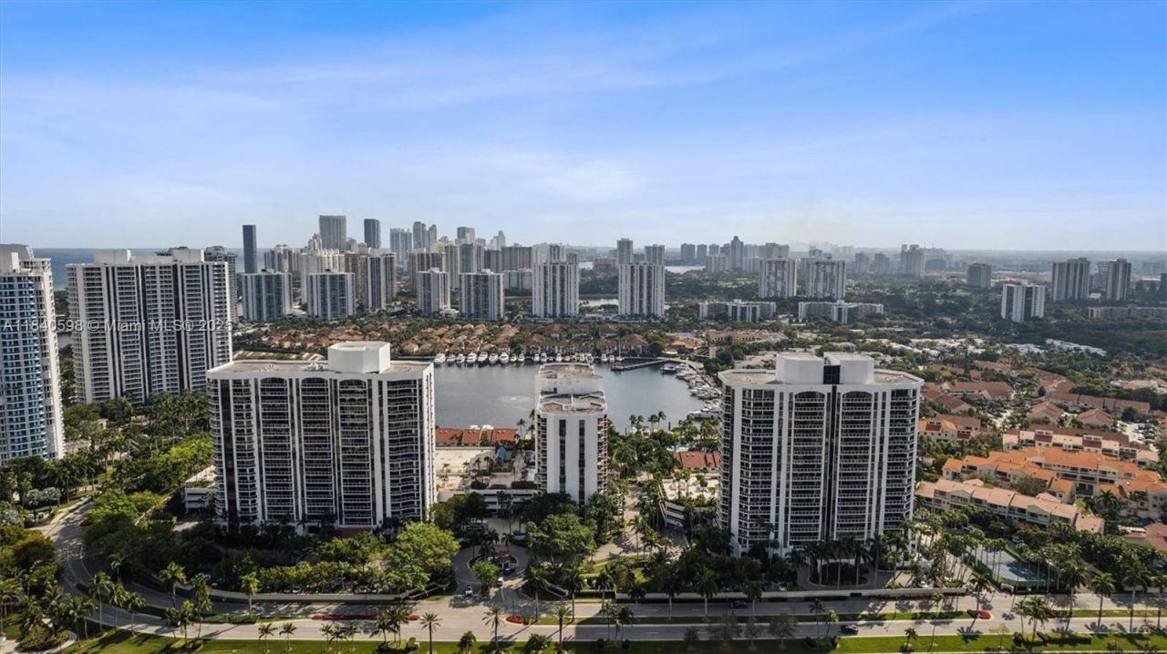 3640 Yacht Club Dr, Unit 1108, Aventura, FL 33180 Photo