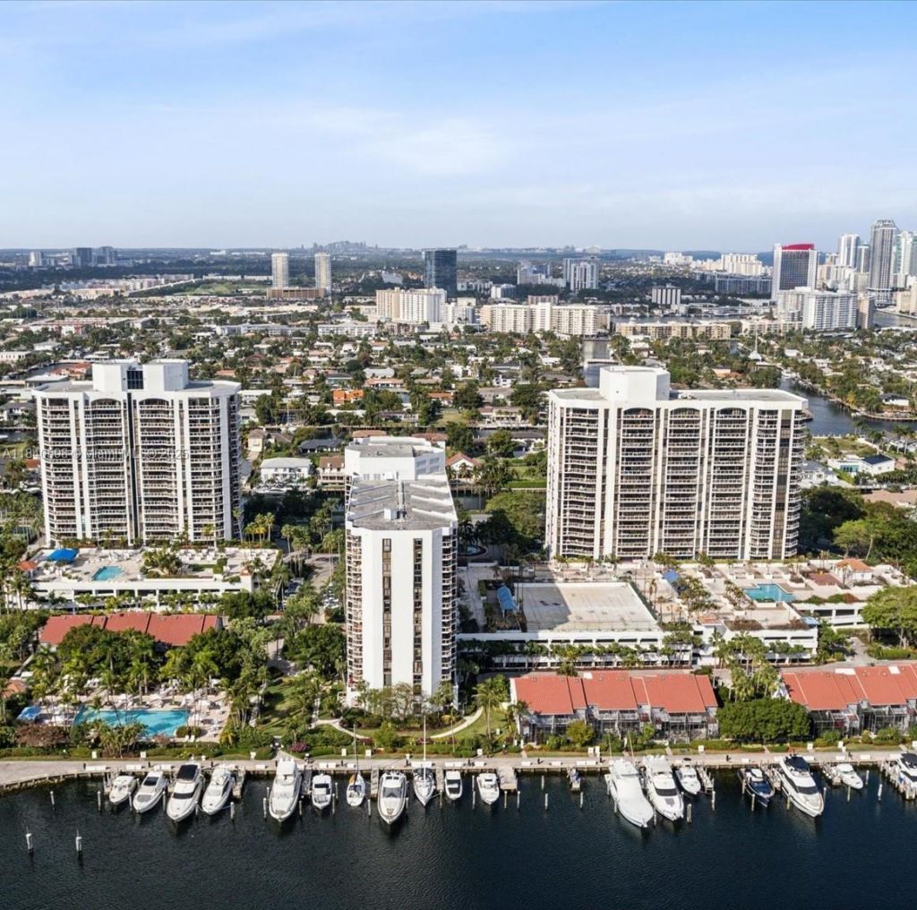 3640 Yacht Club Dr, Unit 1108, Aventura, FL 33180 Photo