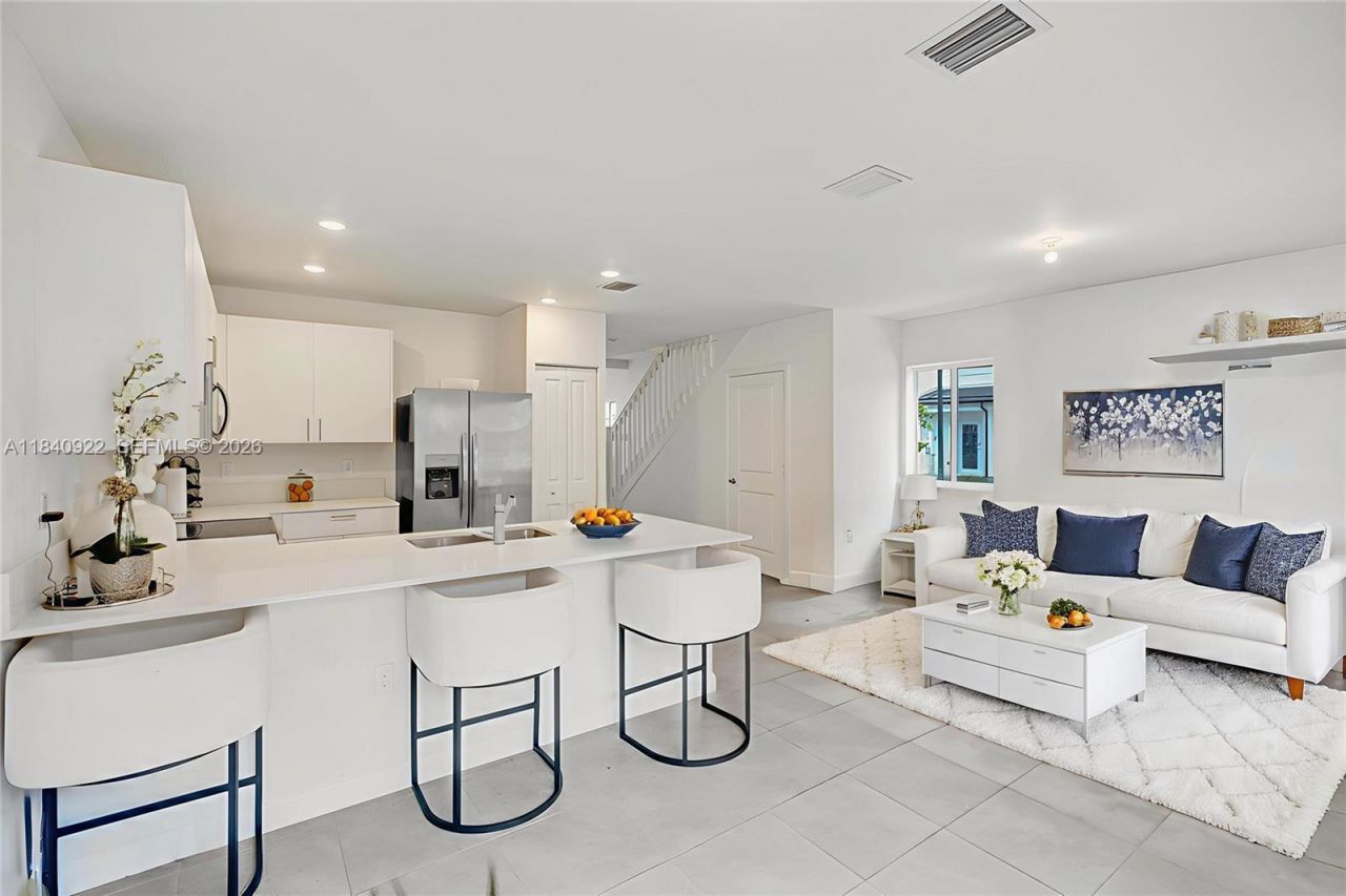 5000 SW 37th St, Pembroke Park, FL 33023 Photo