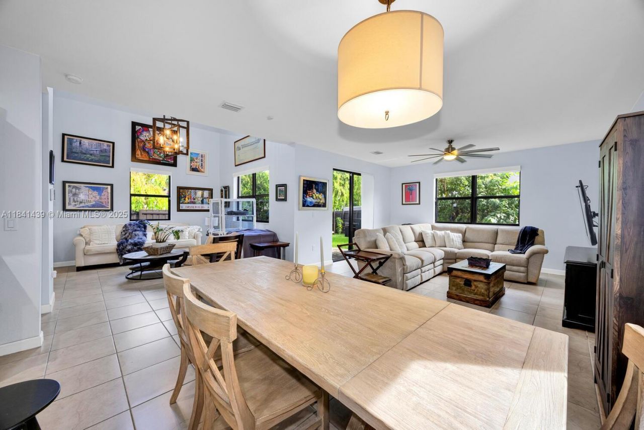 455 SE 34th Ter, Homestead, FL 33033 Photo