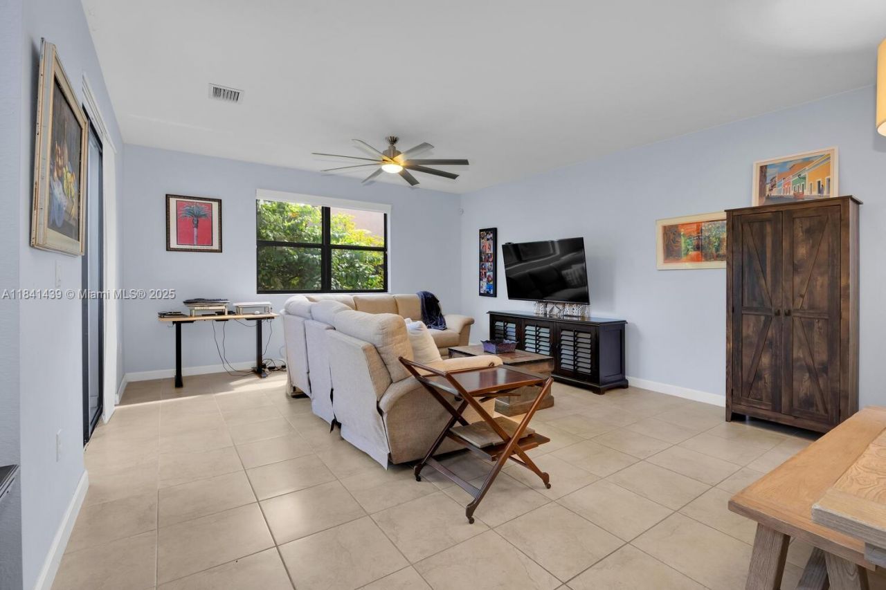 455 SE 34th Ter, Homestead, FL 33033 Photo