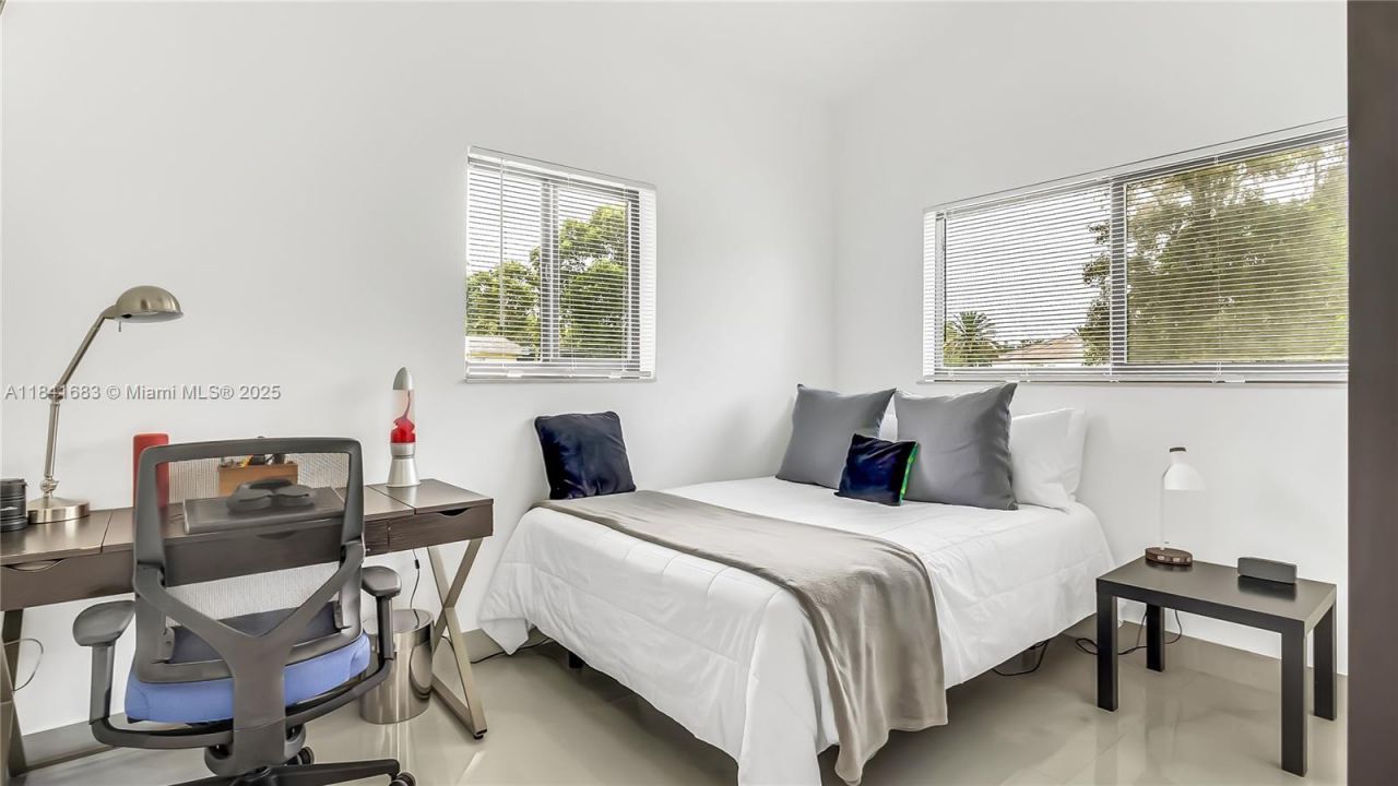 17101 SW 48th St, Southwest Ranches, FL 33331 Photo