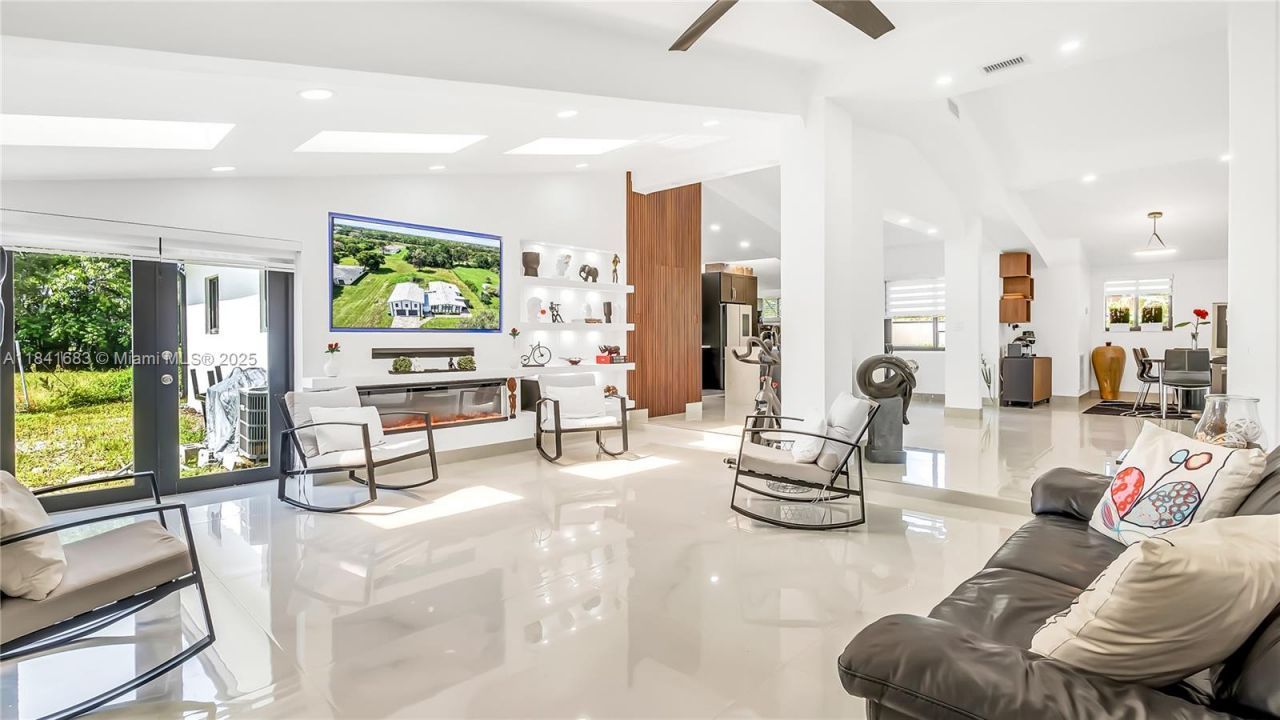 17101 SW 48th St, Southwest Ranches, FL 33331 Photo