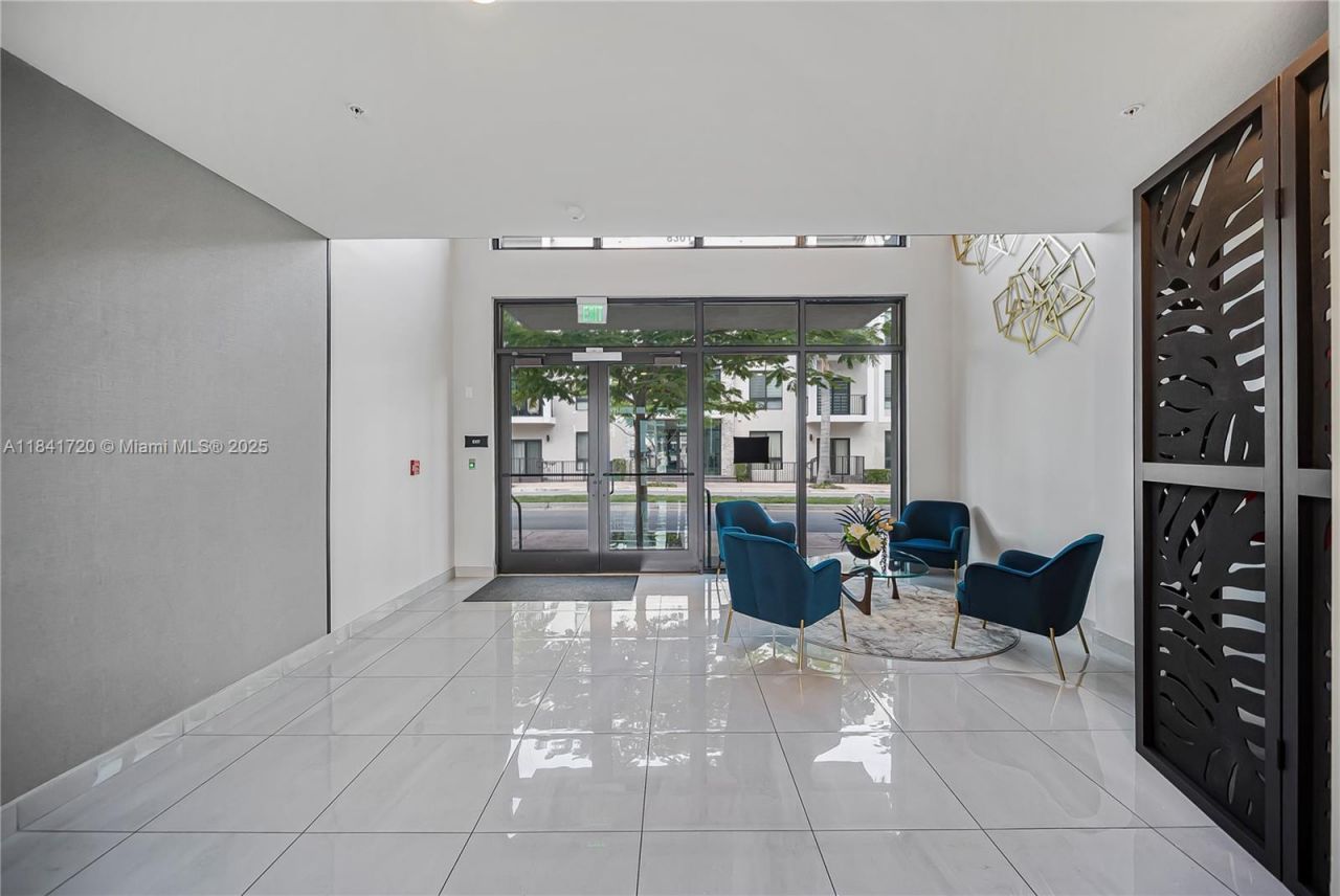 8265 NW 41st St, Unit C-202, Doral, FL 33166 Photo