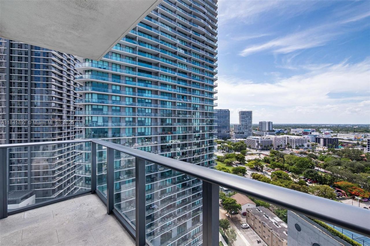 650 NE 32nd St, Unit 2101, Miami, FL 33137 Photo