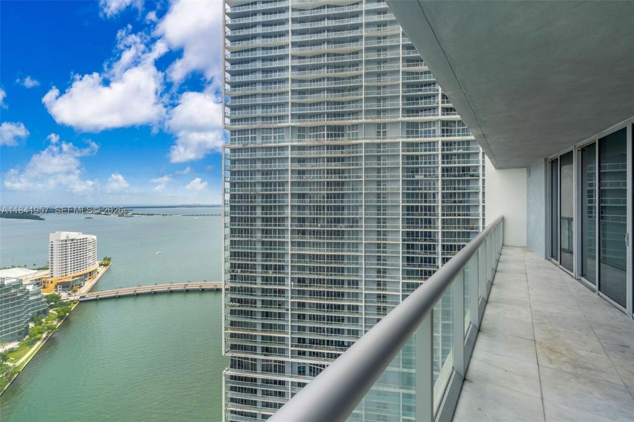 465 Brickell Ave, Unit 3505, Miami, FL 33131 Photo