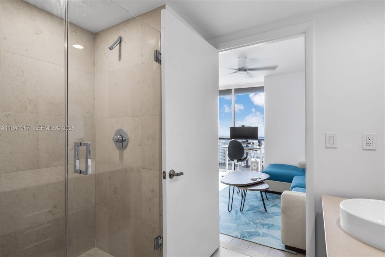 465 Brickell Ave, Unit 3505, Miami, FL 33131 Photo