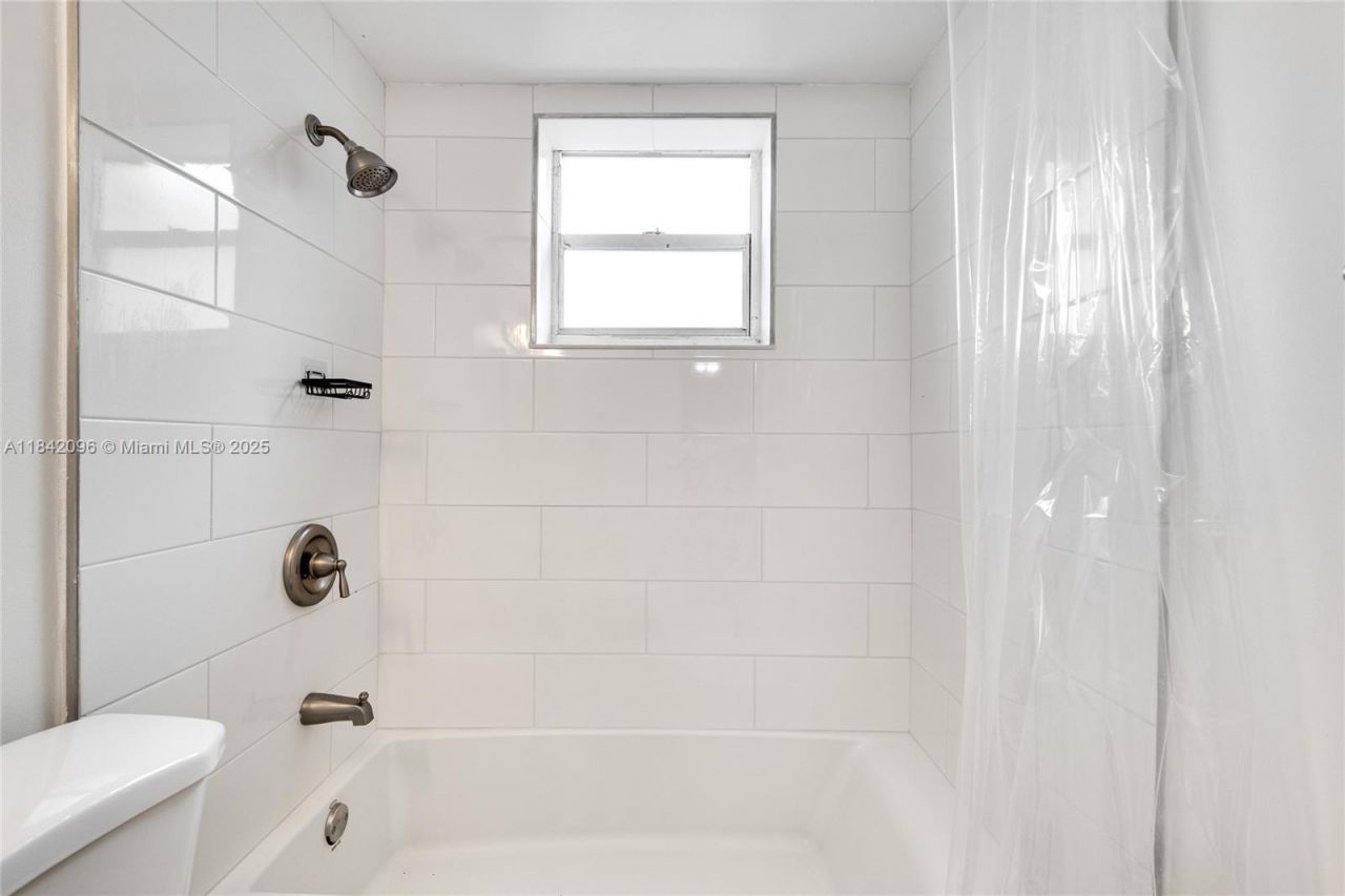 2465 SW 18th Avenue, Unit 3208, Miami, FL 33145 Photo
