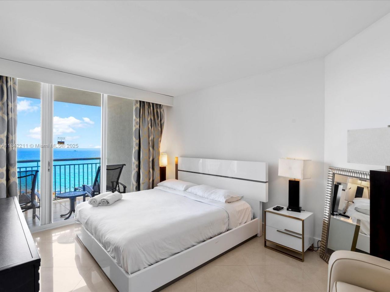 17375 Collins Ave, Unit 808, Sunny Isles Beach, FL 33160 Photo