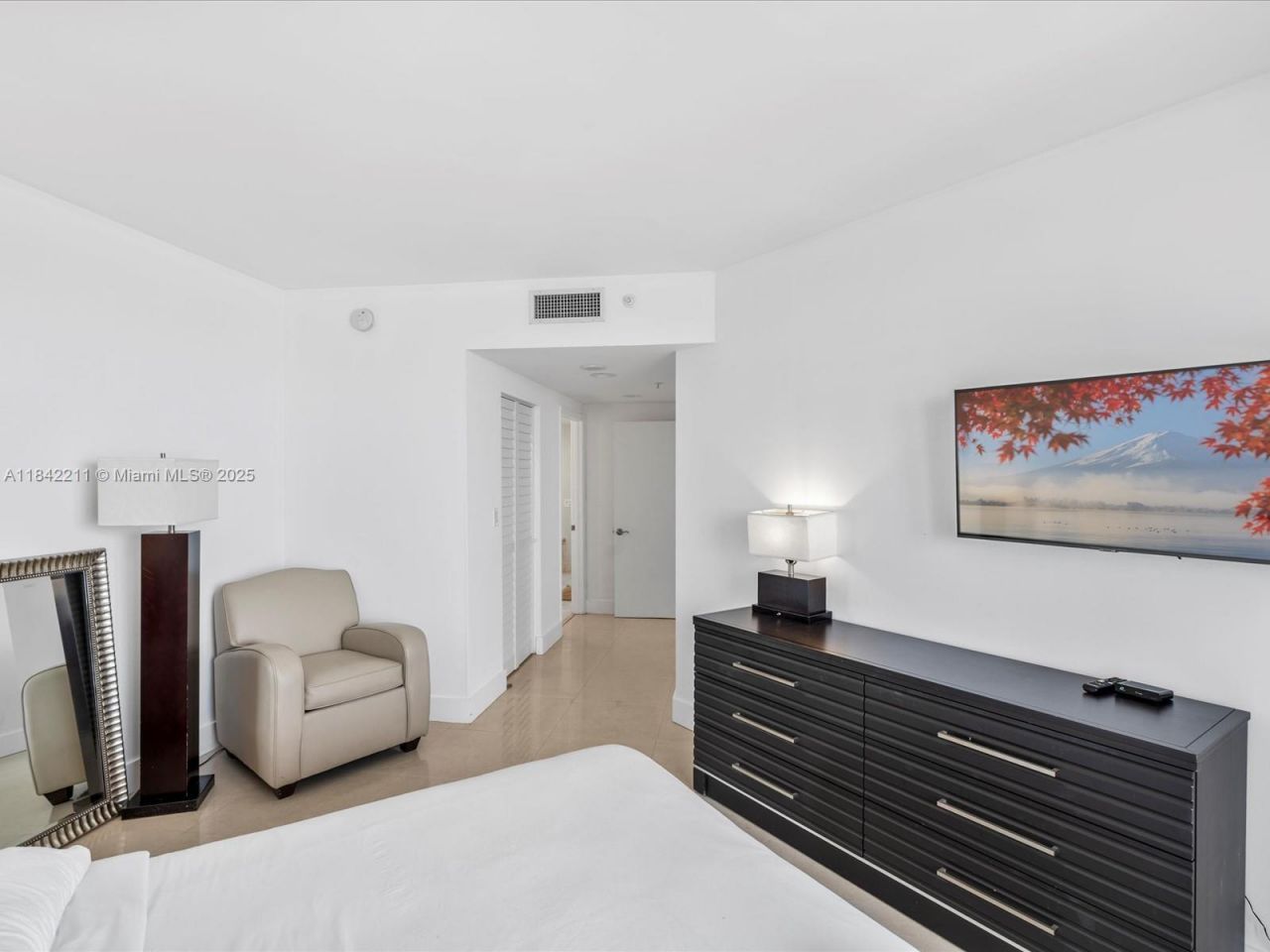 17375 Collins Ave, Unit 808, Sunny Isles Beach, FL 33160 Photo