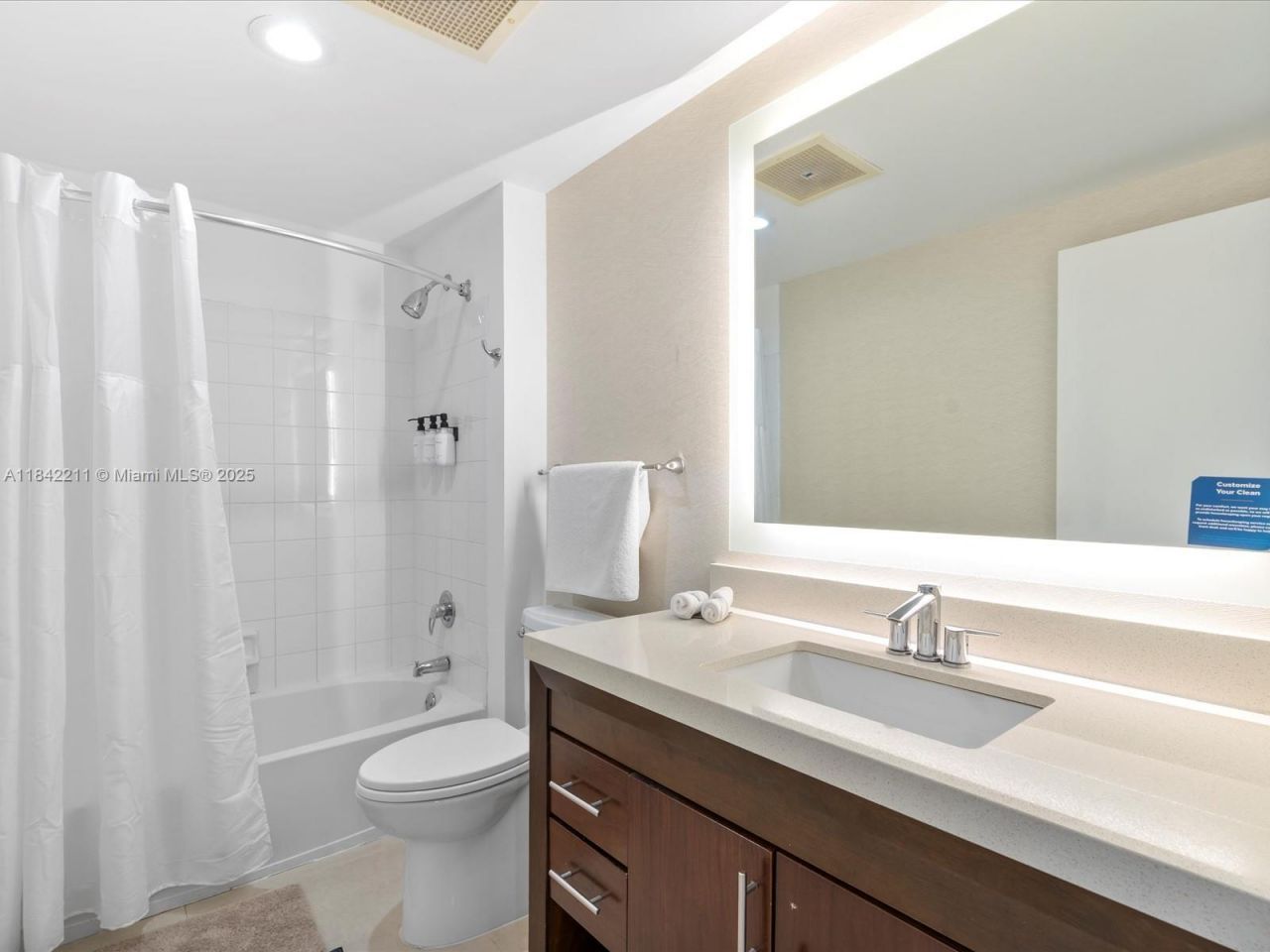 17375 Collins Ave, Unit 808, Sunny Isles Beach, FL 33160 Photo