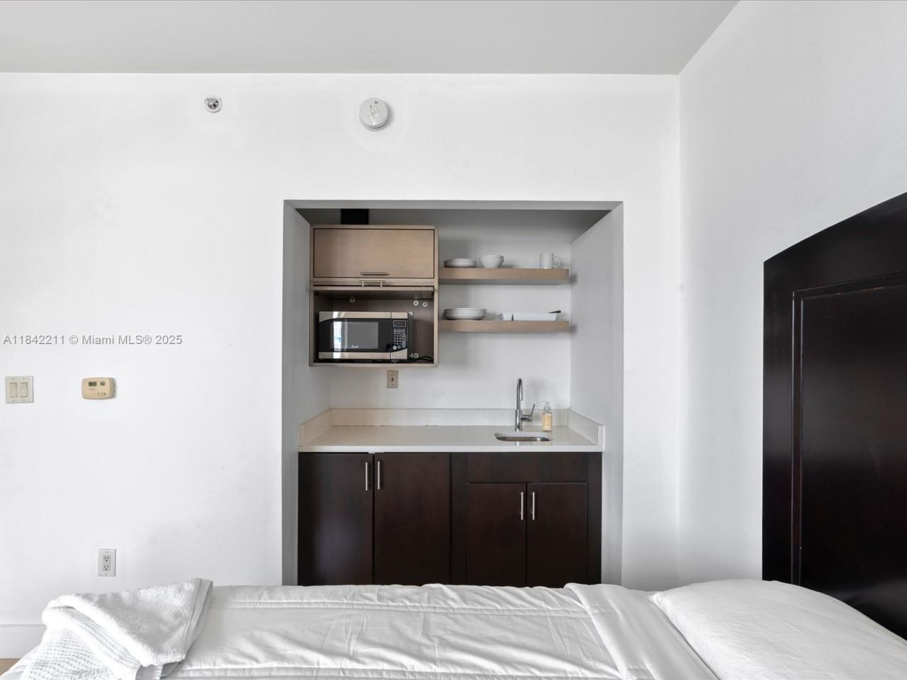 17375 Collins Ave, Unit 808, Sunny Isles Beach, FL 33160 Photo