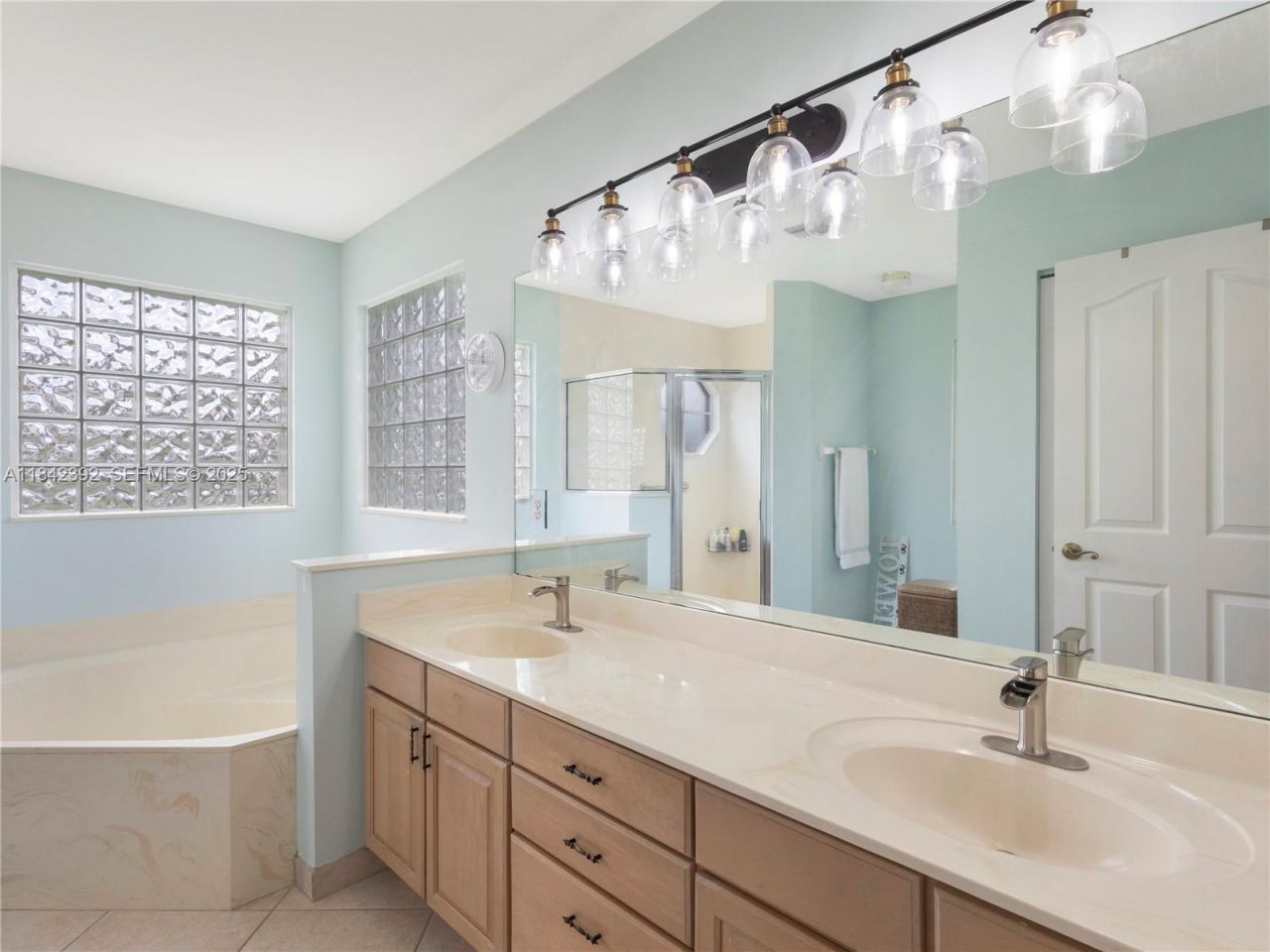 2549 Egret Lake Dr, Greenacres, FL 33413 Photo