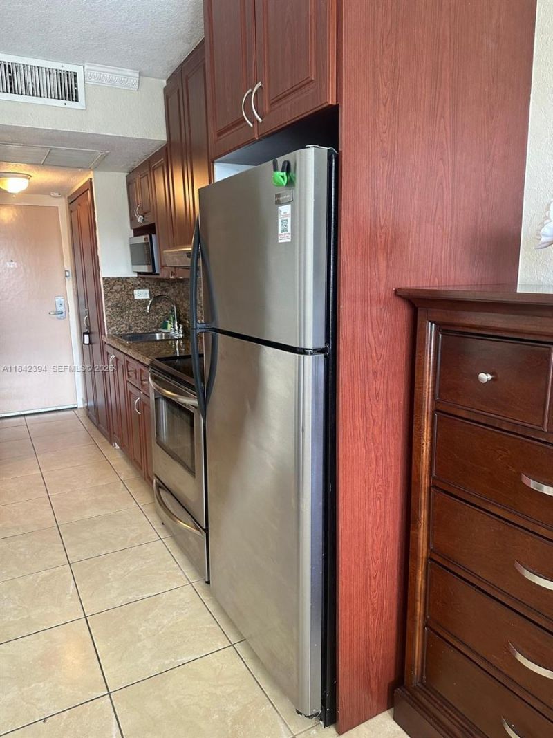 19201 Collins Ave, Unit 1133, Sunny Isles Beach, FL 33160 Photo