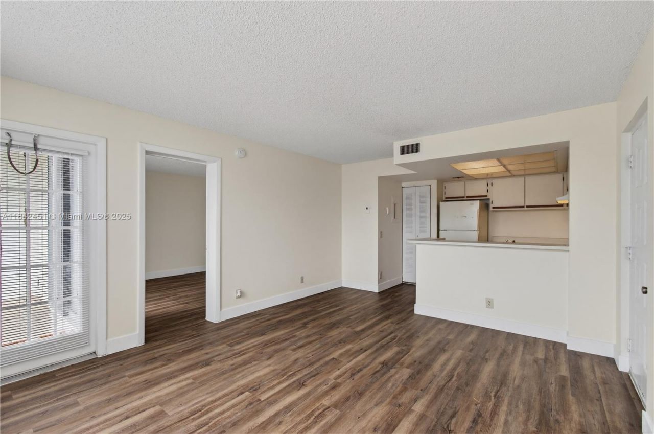 Please Call For Address, Unit 22, West Palm Beach, FL 33401 Photo